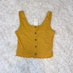 Button Detail Cropped Tank